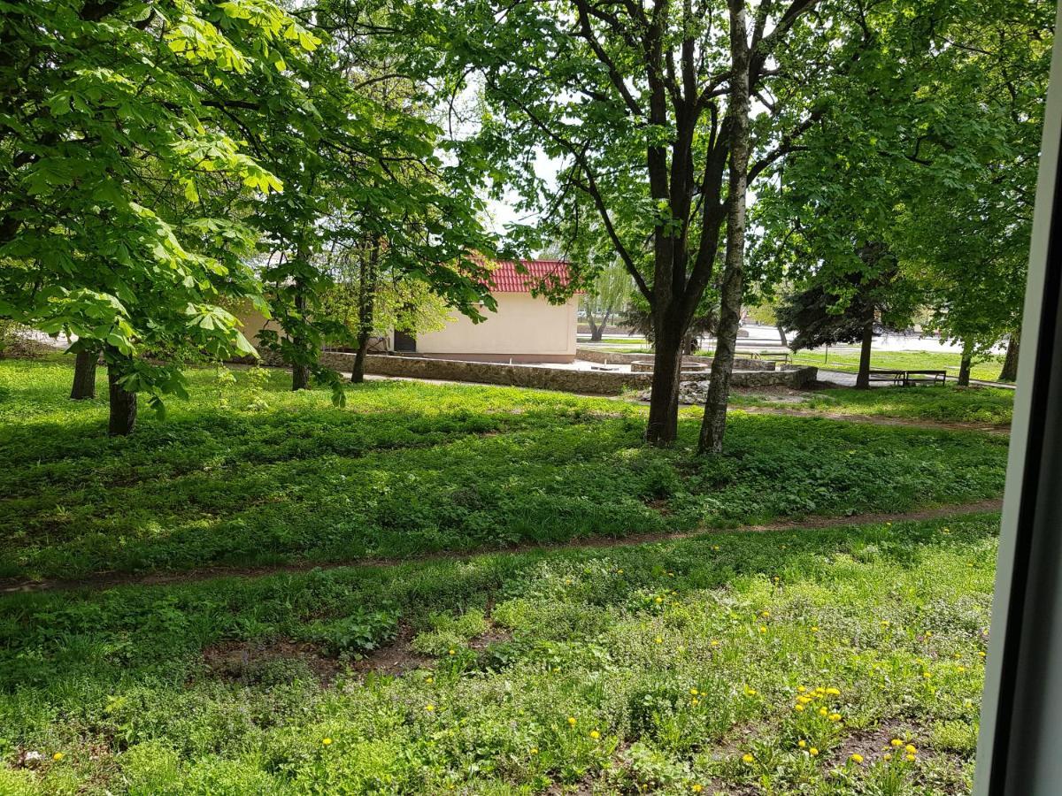 Путивль Апартаменты Putyvl' Exterior photo